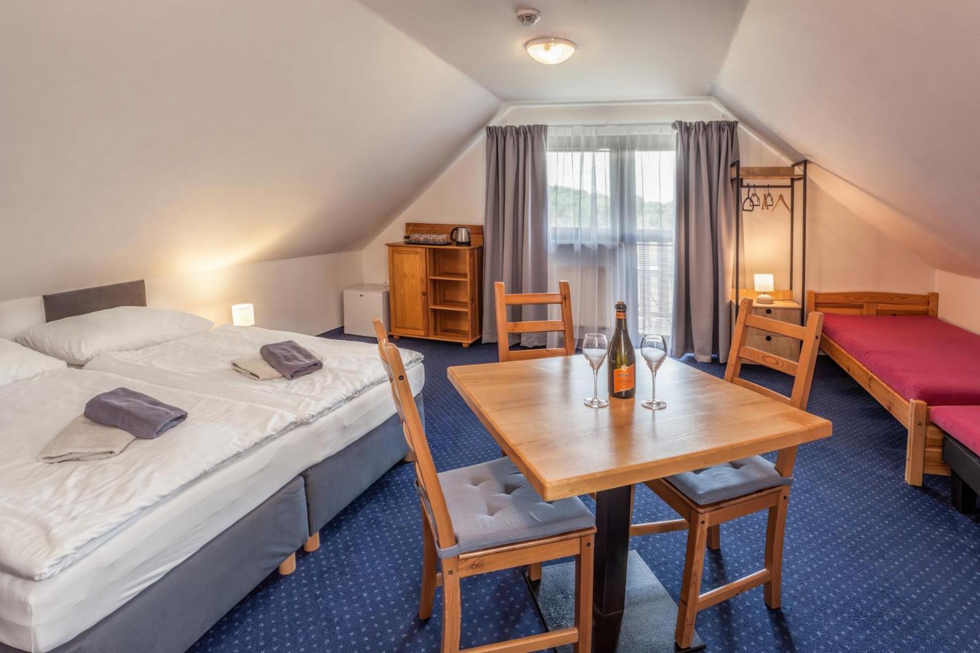 Wellness & Restaurant U Fandy Hotel Lhotka  Bagian luar foto